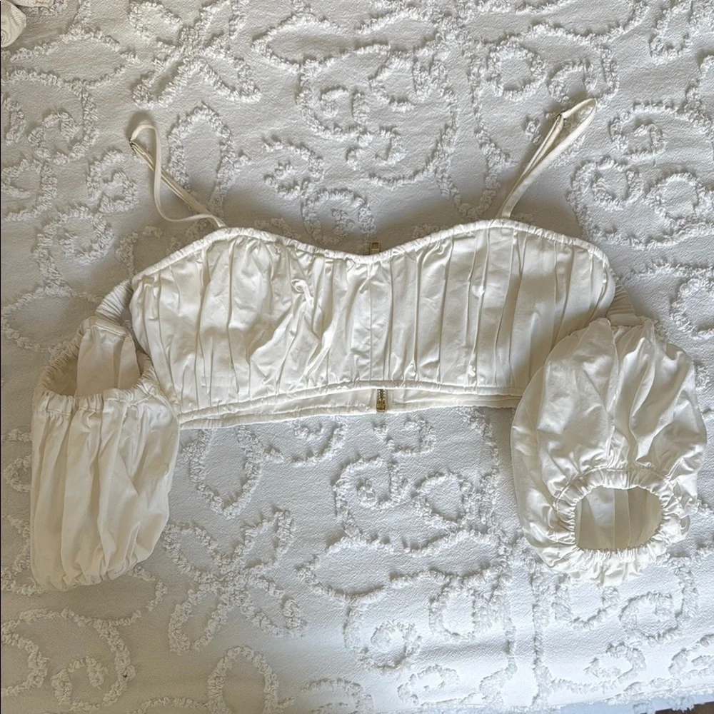 Elegant Cream Women's Top - Picture 2 of 6
